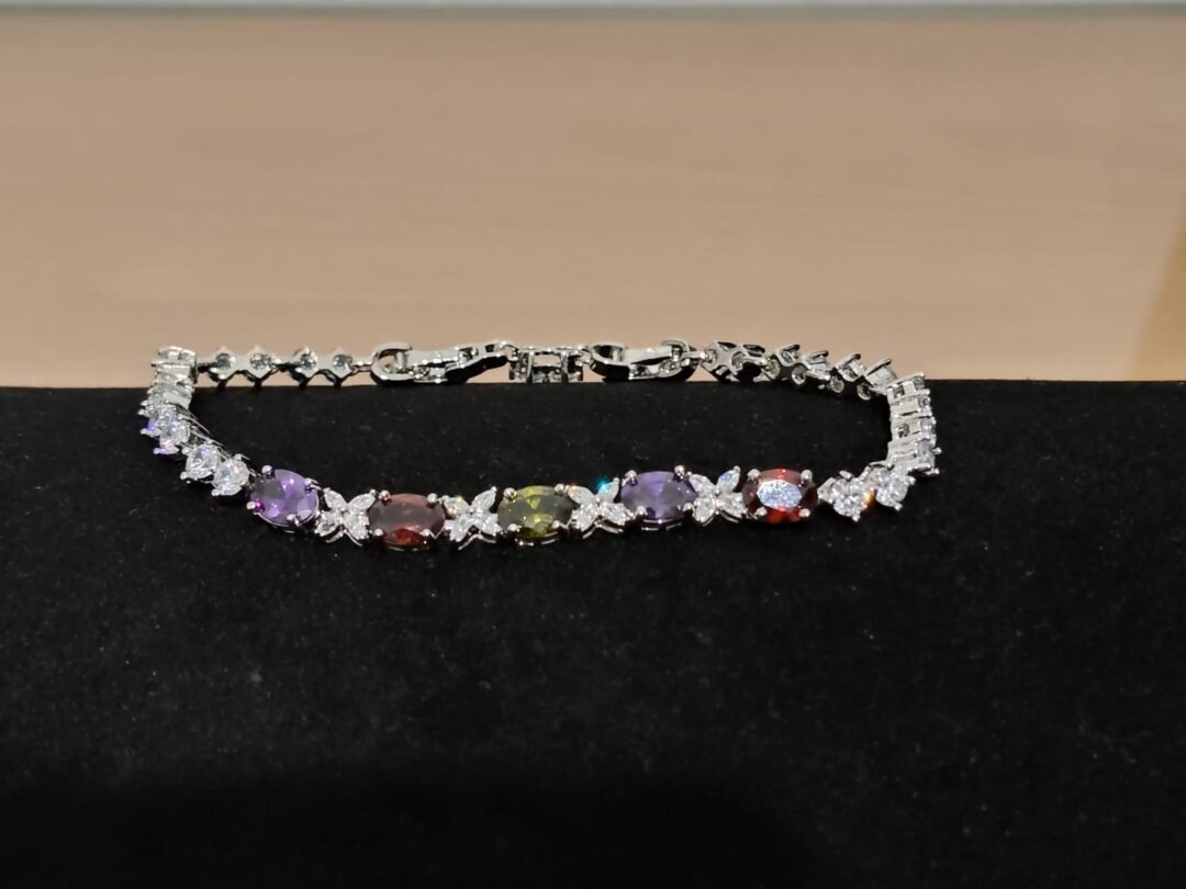 Ατσάλινο βραχιόλι με ζιργκονάκια