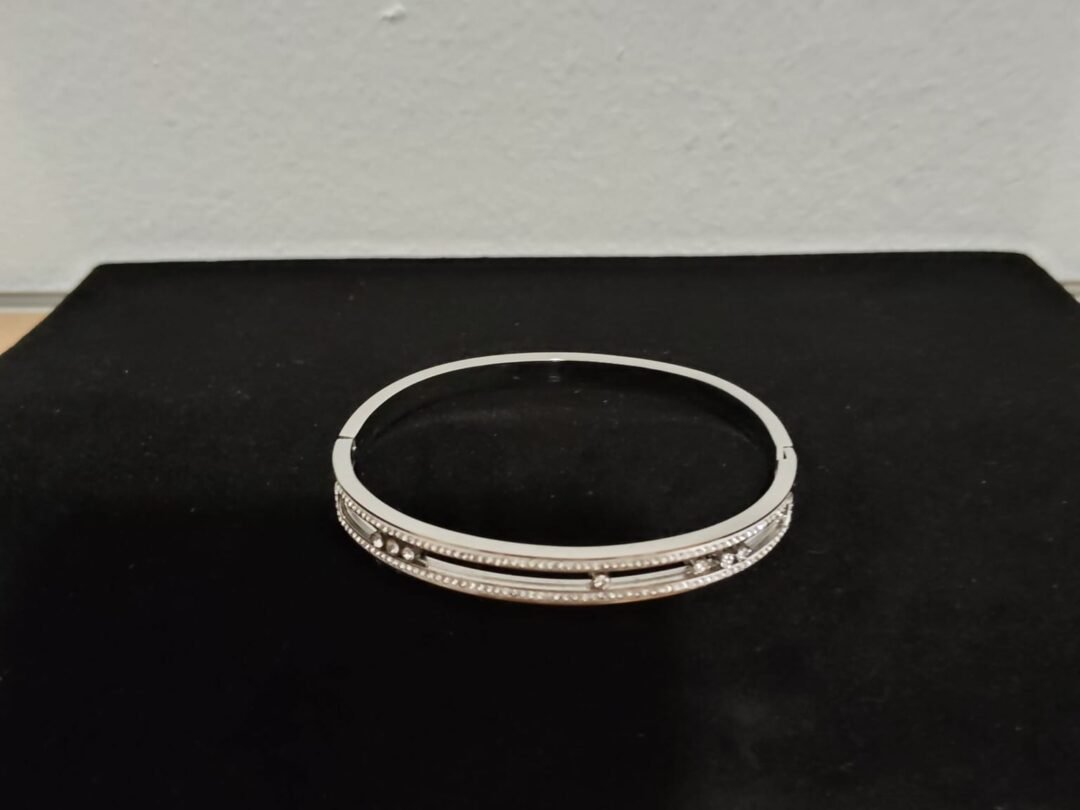 Ατσάλινο βραχιόλι σε ασημί και χρυσό χρώμα