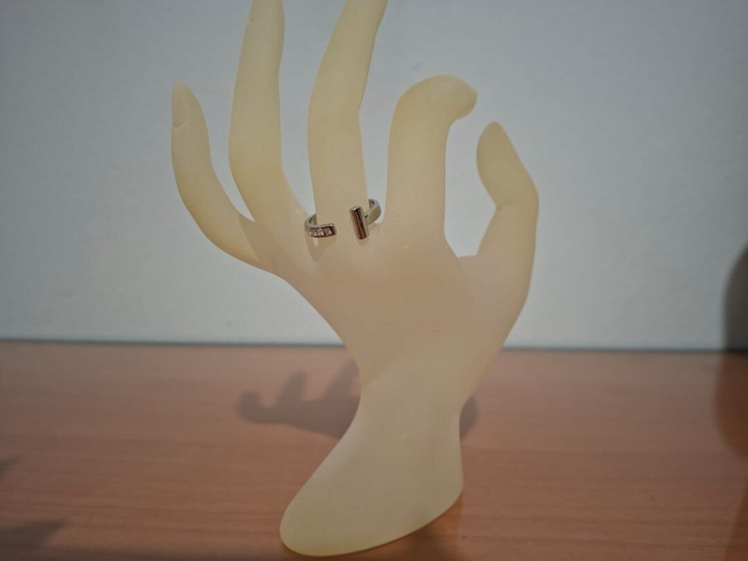 Ατσάλινο δαχτυλίδι με άνοιγμα σε ασημί και χρυσό χρώμα