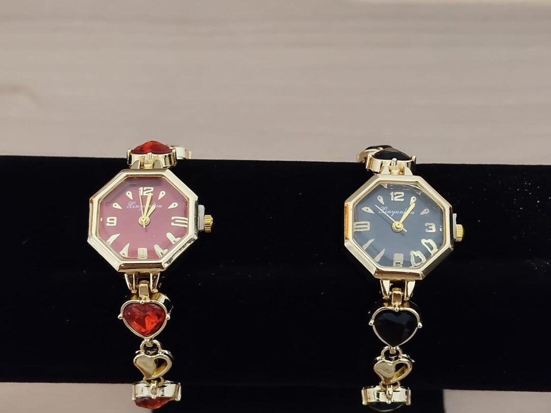 Ρολόι χειρός με πολύγωνο καντράν σε 2 χρώματα