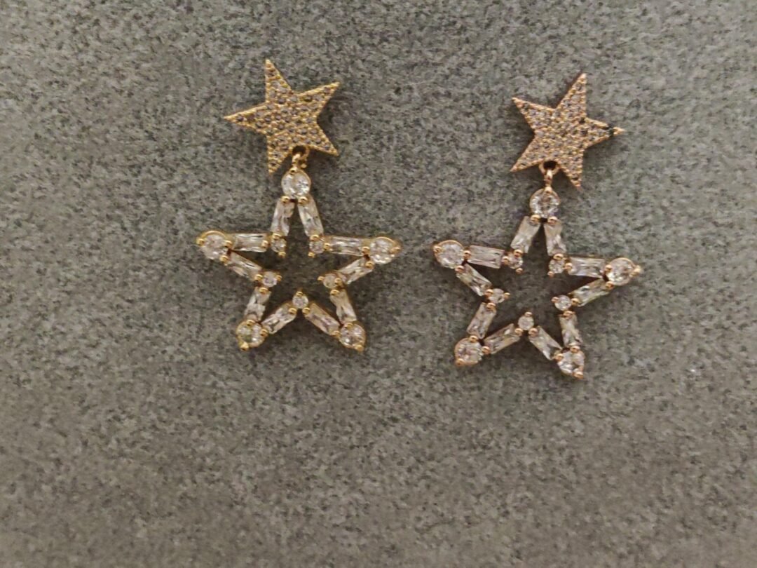 Σκουλαρίκια αστέρια με ζιργκονάκια